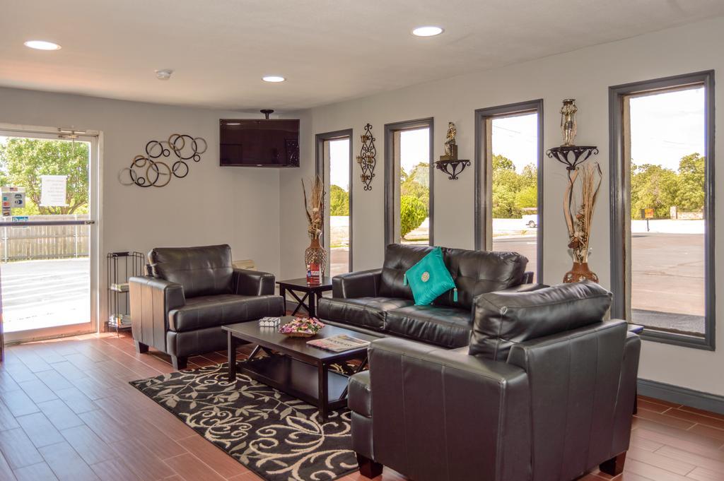 Super 8 By Wyndham Ardmore Exterior foto