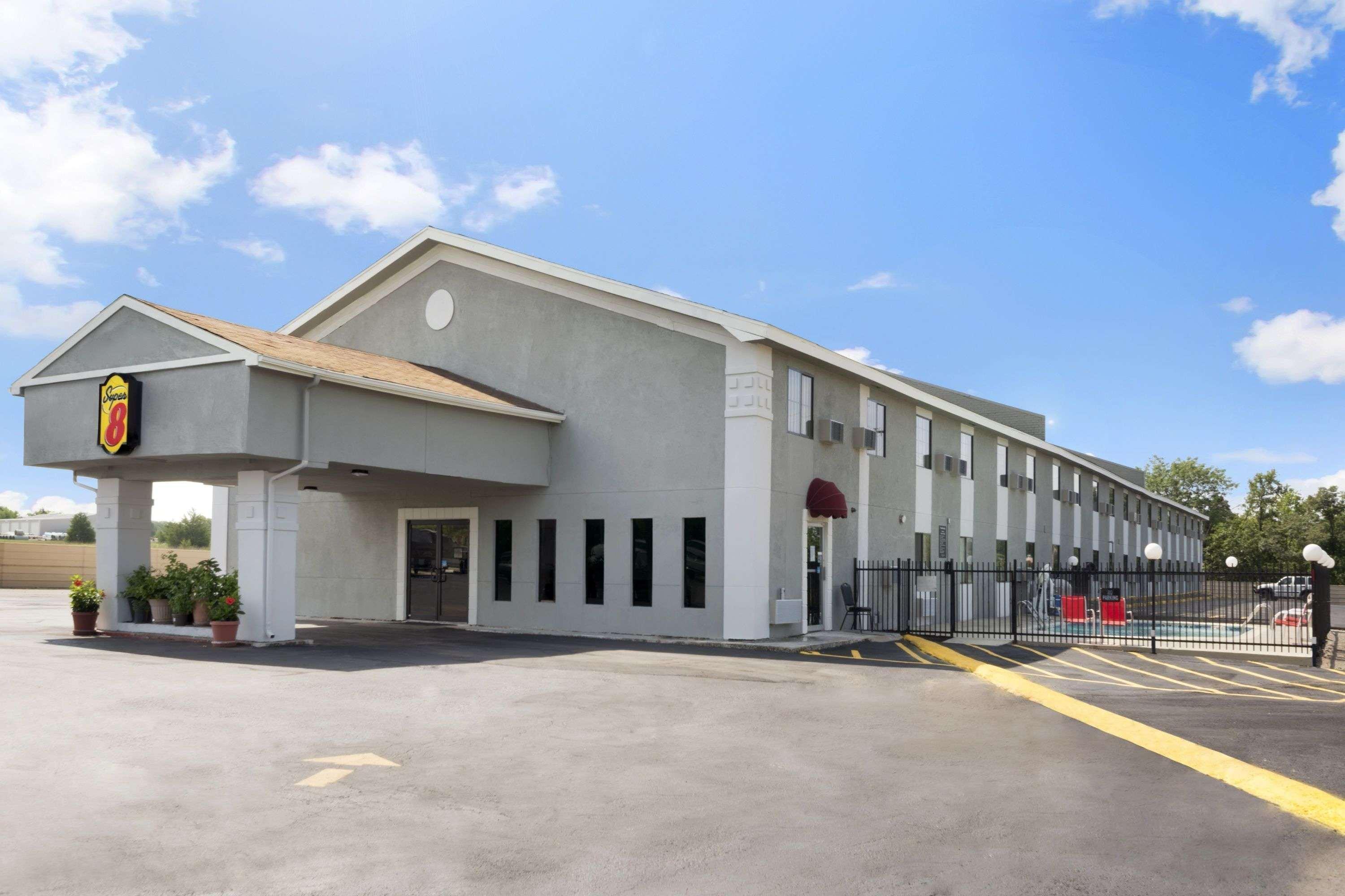 Super 8 By Wyndham Ardmore Exterior foto